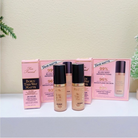 Born This Way Foundation in Light Beige - Picture 2 of 2